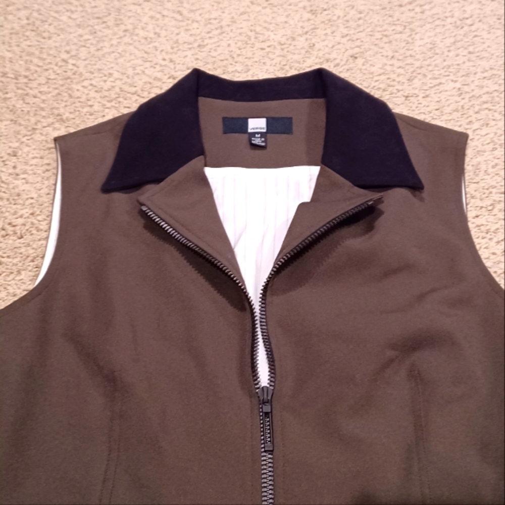 Women's Verge Stretch Twill Full Zip Vest Size M - Made in New Zeland